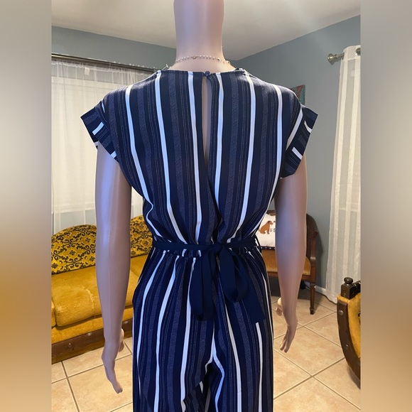 Navy blue white stripes jumpsuit with open back with pocket - Picture 3 of 6